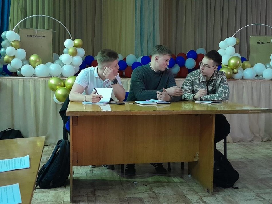 " Мәдениет пен тәрбие " тақырыбында пікір сайыс болып өтті.