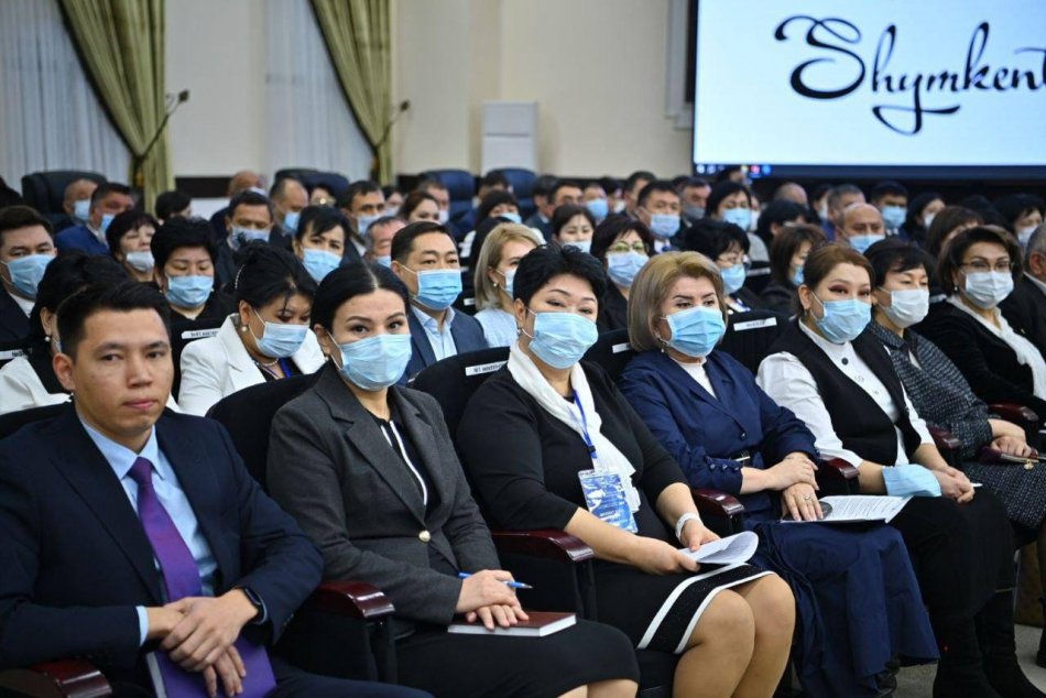 ШЫМКЕНТ ҚАЛАСЫНЫҢ БІЛІМ БЕРУ САЛАСЫНДАҒЫ ӨЗЕКТІ МӘСЕЛЕЛЕР ТАЛҚЫЛАНДЫ