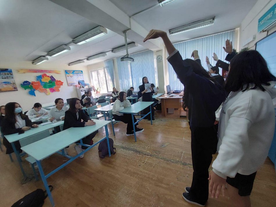 Жүйке жүйесіне түсетін психологиялық қысымнан арылудың тәсілдері " атты тақырыбында тренинг өткізілді