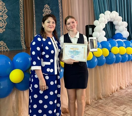 Шымкент қаласы Білім басқармасына қарасты Әдістемелік орталығы ұйымдастыруымен өткен "Құнды құжат" өңірлік байқауына қатысқан 3 оқушымыз да жүлделі орынға ие болды