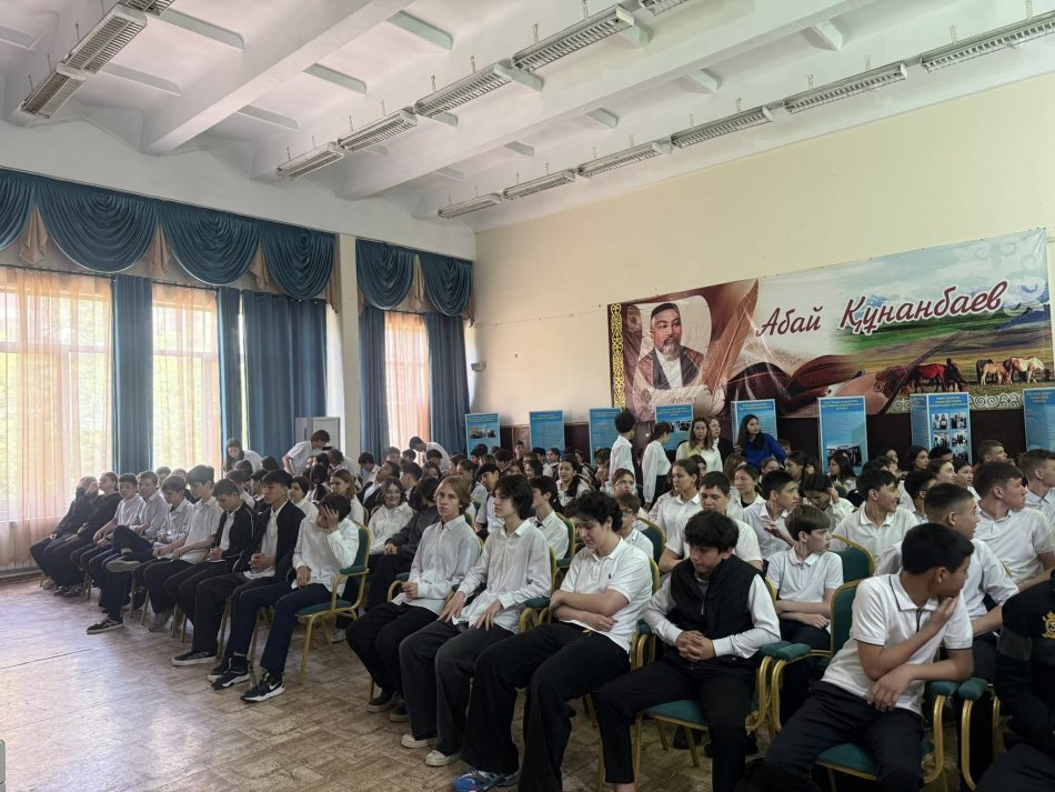 Мектебімізде 8-10 сыныптар арасында өте маңызды әрі әсерлі психологиялық тренинг өтті.