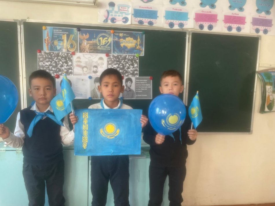 №41 мектеп-лицейінде оқушылардың отансүйгіштік рухын нығайту, туған жерге, елге деген сүйіспеншілігін арттыру, ұлттық құндылықтарды дәріптеу мақсатында «Менің жерім – менің елім» тақырыбында сынып сағаттары өткізілді.